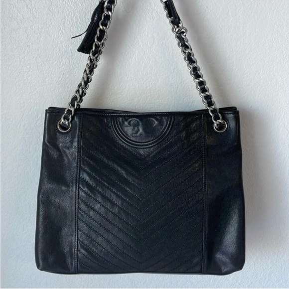 Tory Burch Chevron Leather Tote Bag‎